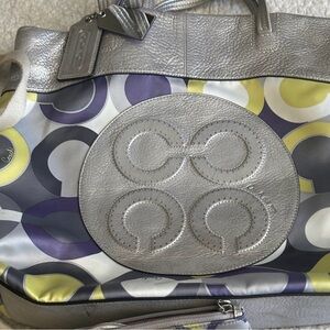 Coach Julia Op Art Signature Tote UGC 
Sold as is